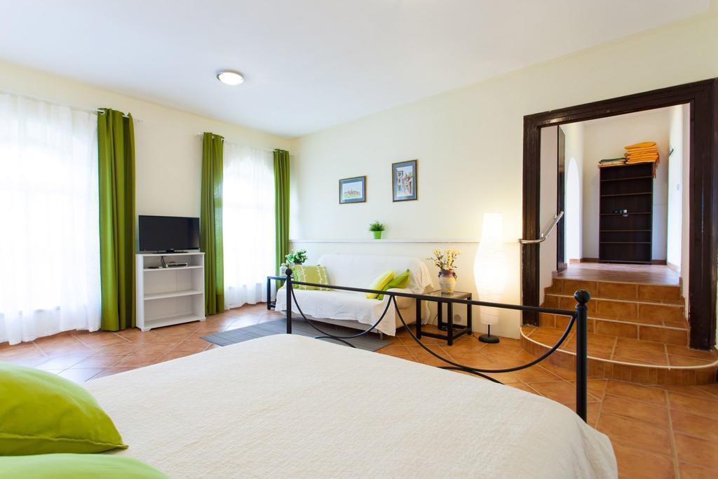 Apartments Garden موتوفون الغرفة الصورة